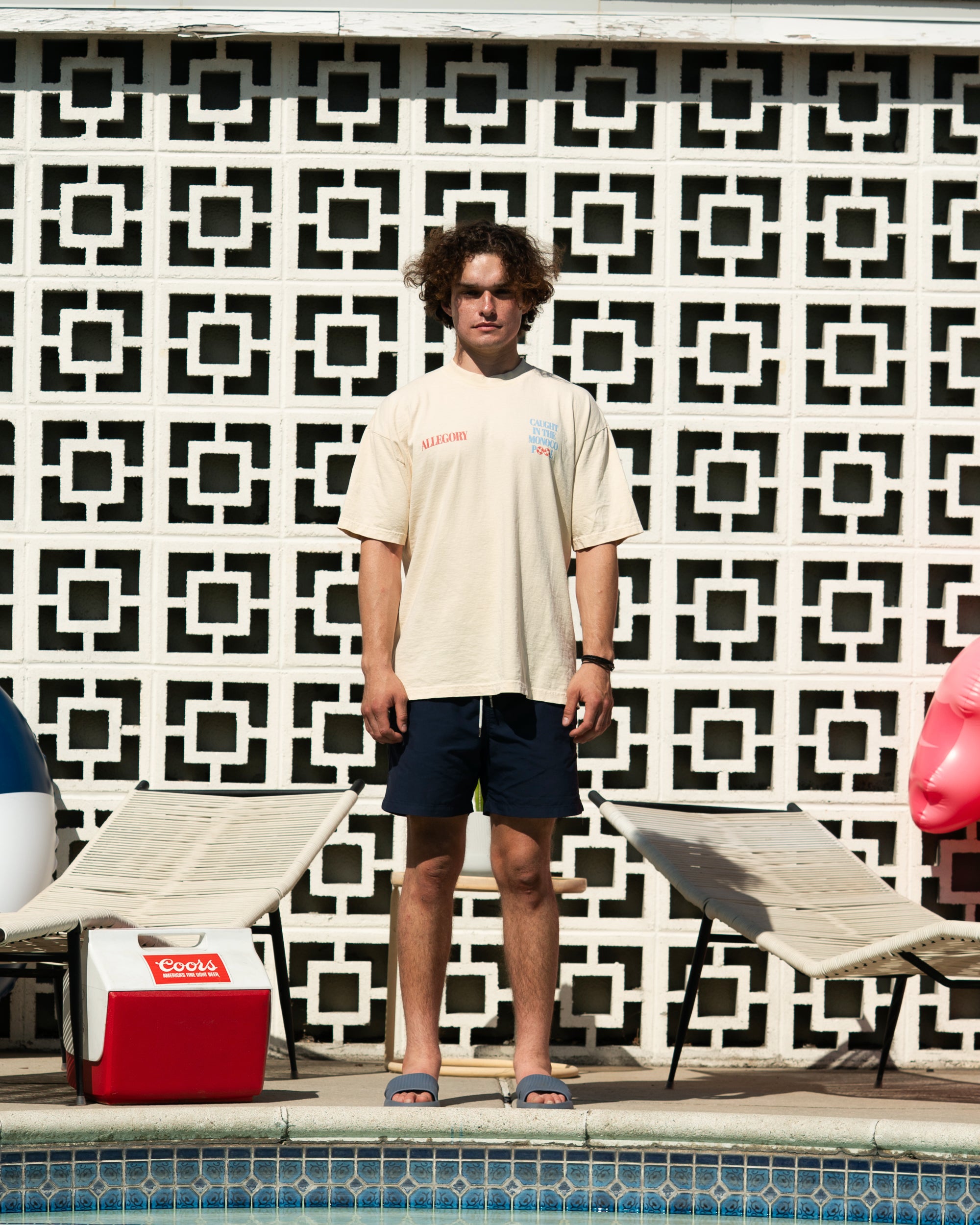 Caught In The Monaco Pool Tee / Washed Gold-6