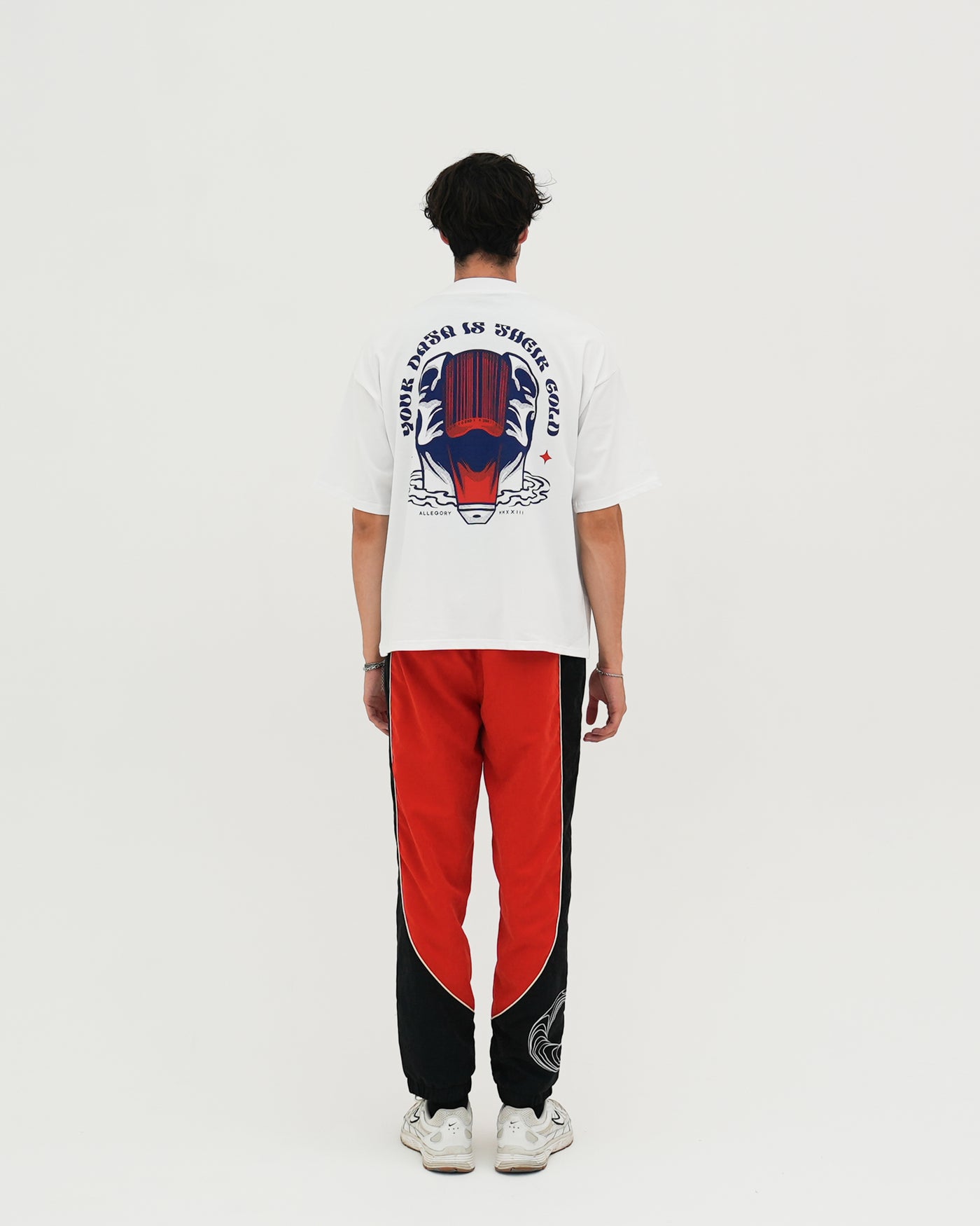 Data Mining Heavyweight Cropped Fit Tee / White