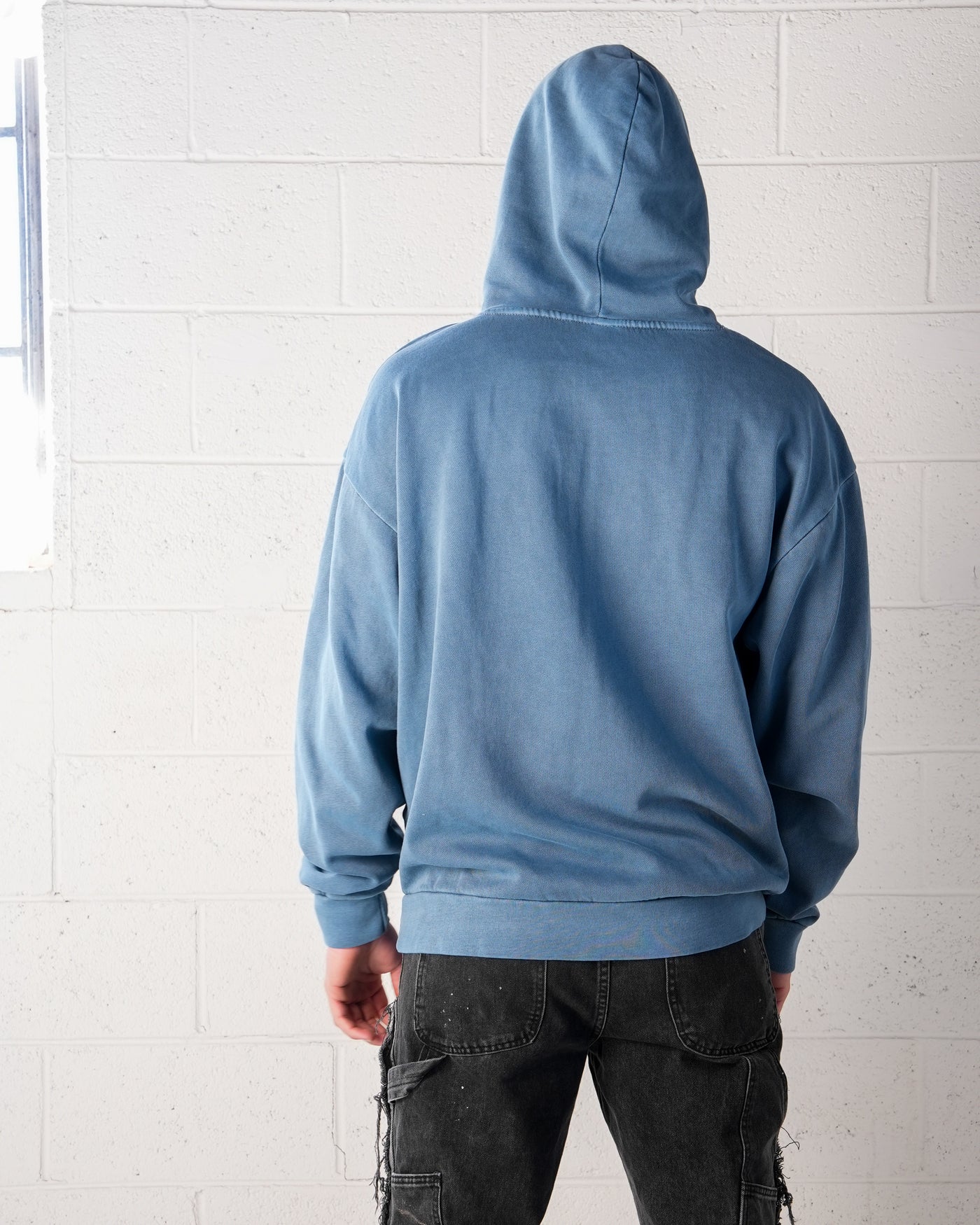 Dark Artifact Hoodie / Maya Blue