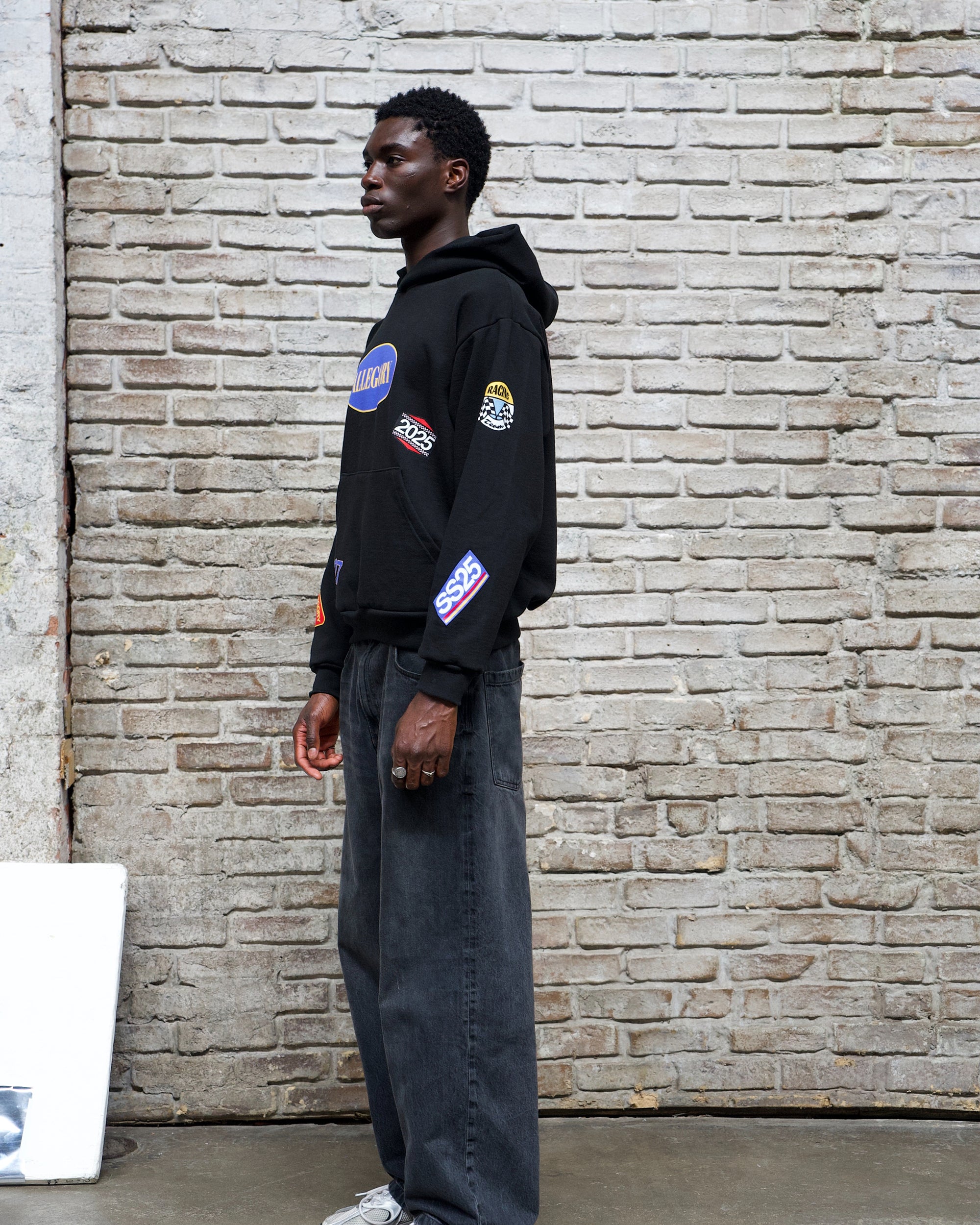 Pit Crew L027 Emblem Hoodie / Black-4