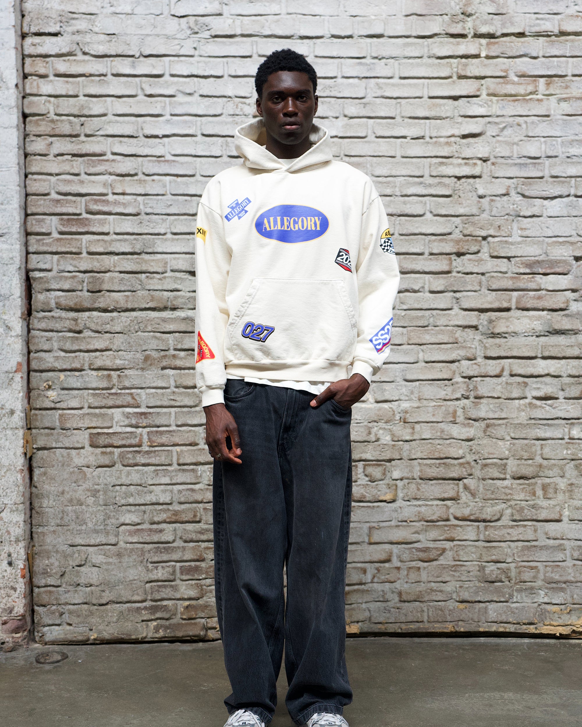 Pit Crew L027 Emblem Hoodie / Off White-3