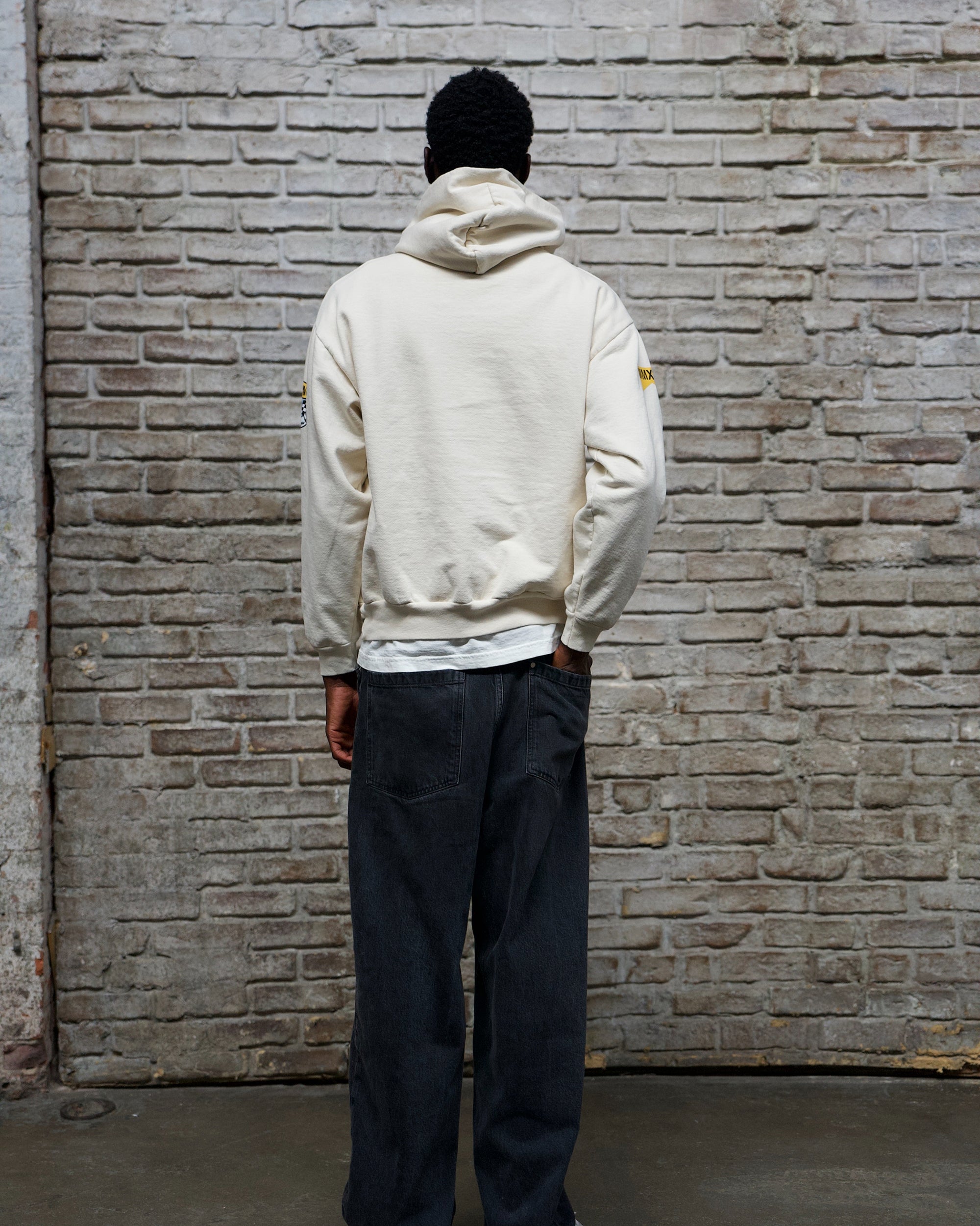 Pit Crew L027 Emblem Hoodie / Off White-4